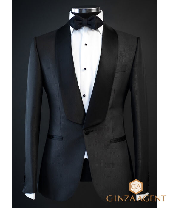 銀座の会員制高級クラブで着られている上質な黒服・タキシード